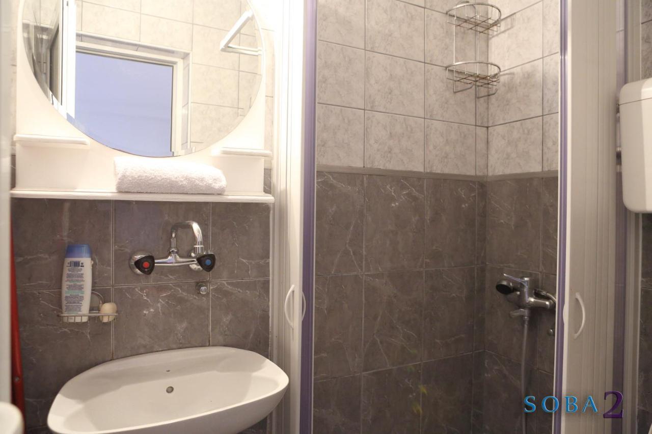 Apartmani Jedro Rafailovici Exterior photo