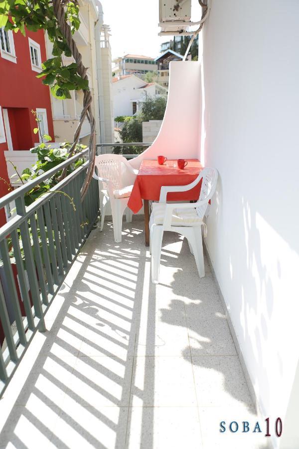Apartmani Jedro Rafailovici Exterior photo